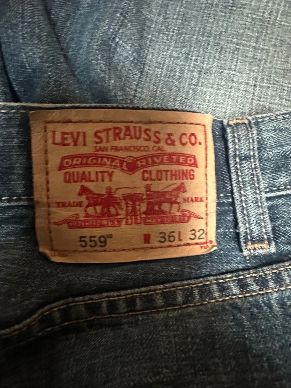 LAST CHANCE!! Levi's men's Straight Leg Jeans 2 pairs- Light Blue & Dark Blue